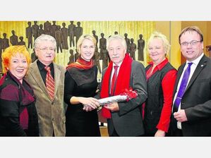 U. Gottschalck MdB, D. Birkelbach, M. Schwesig, H.W. Eckhard, Silvia Eckel und T. Gremmels MdL