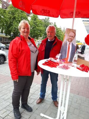 Wahlstand am EDEKA, Lohfelden