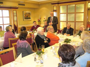 Uwe Jäger engagiert bei seinem Vortrag