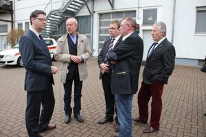 Thorsten Schäfer-Gümbel, Timon Gremmels , Michael Reuter und H.-W.Eckhard im Gespräch mit Herrn Michael Görner (ASB-Gf.)
