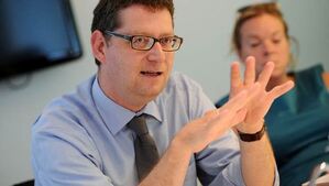 Thorsten Schäfer-Gümbel will mit sozialdemokratischen Kernthemen Bildung, Arbeit und soziale Gerechtigkeit punkten